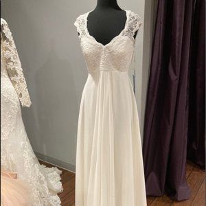 Ivory Lace Back Wedding Dress